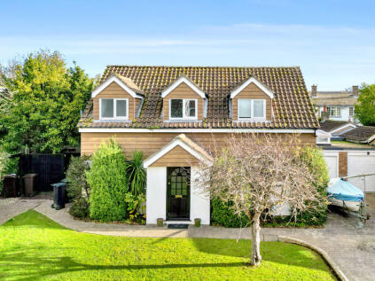 Locksash Close, West Wittering