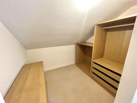 BEDROOM 3/STUDY