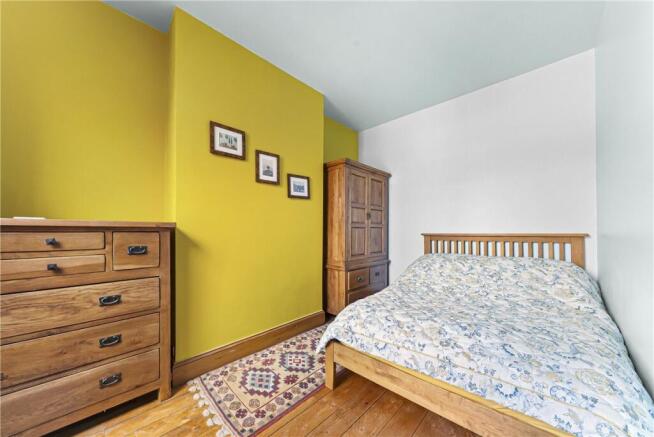 4 bed Terraced for sale Image 12