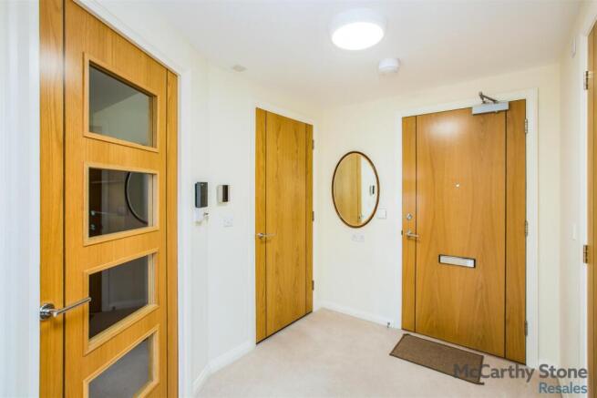 1 bed Apartment for sale Image 12
