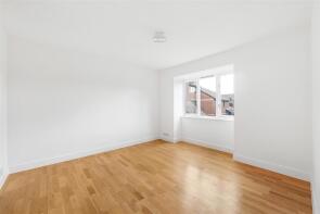 38, Rossignol Gardens, Carshalton SM5 2ED