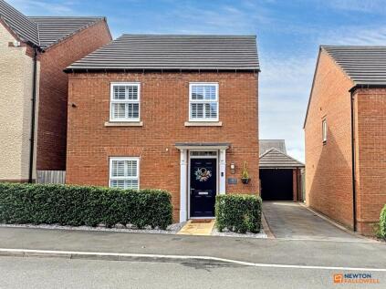 Gee Avenue, Hugglescote, LE67