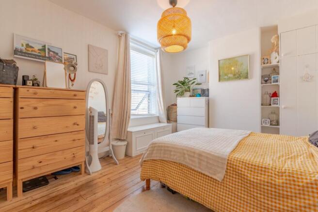 3 bed Terraced for sale Image 5