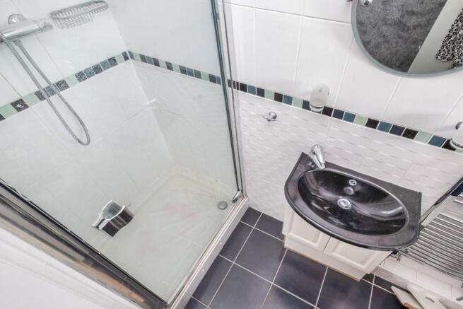 En-suite Shower/WC
