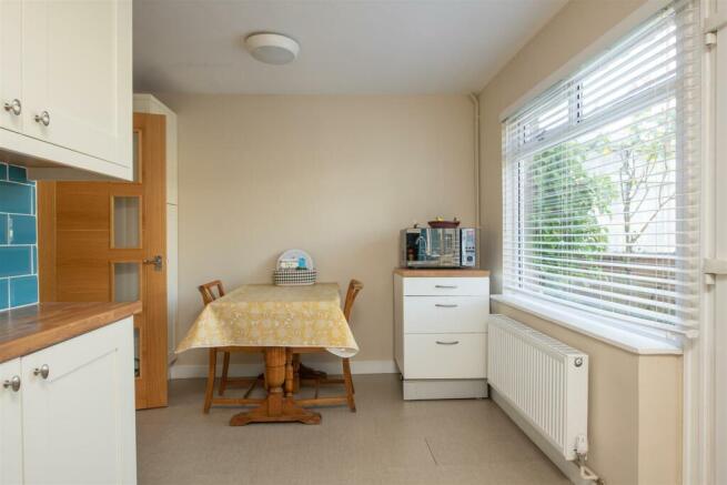 Kitchen/Dining Room