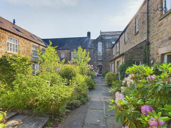 Beautiful Communal Gardens and Grounds