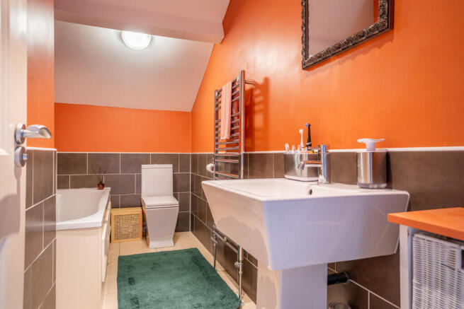 2 bed Penthouse for sale Image 11