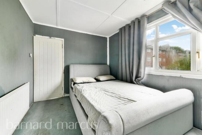 Seddon Road, Morden photo 4