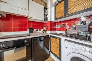 Flat 7, 121 Carronade House, Wapping High Street, London E1W 2NX