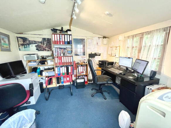 EXTERNAL HOME OFFICE