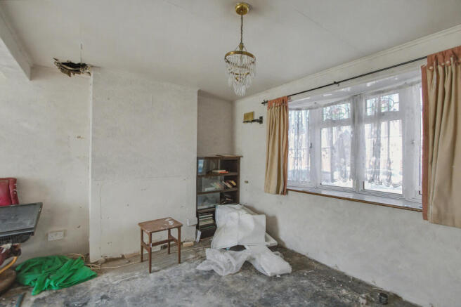 93 Saint Gregory¿s Crescent, Gravesend, Kent, DA12 4JR