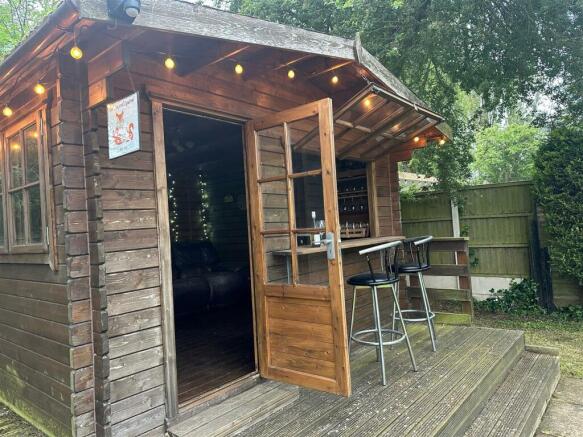 SUMMER HOUSE