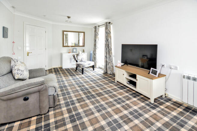 Lounge/ Dining Room
