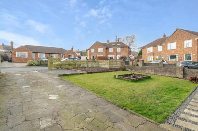 EweMove Harrogate Front Garden