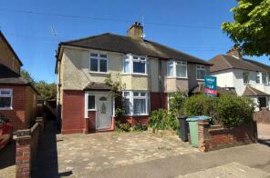 28, Knutsford Avenue, Watford WD24 7EG