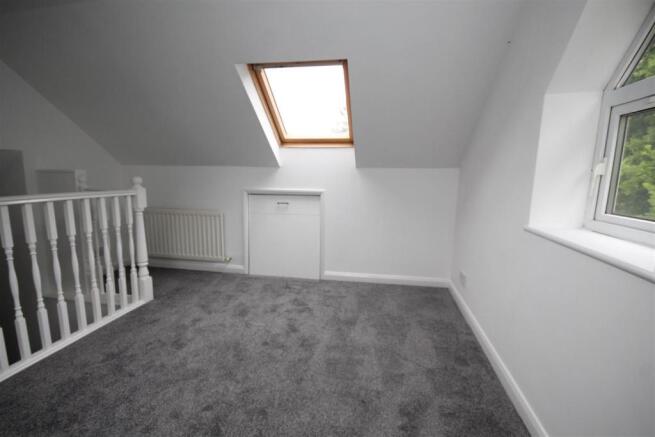 LOFT ROOM