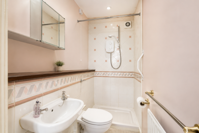 2 bed Town House for sale Image 7