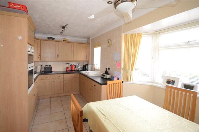 Kitchen 02
