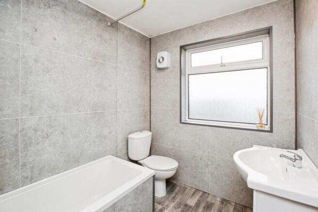 2 bed Semi-Detached for sale Image 8