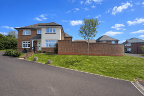8, Croome Close, Lydney GL15 5FR