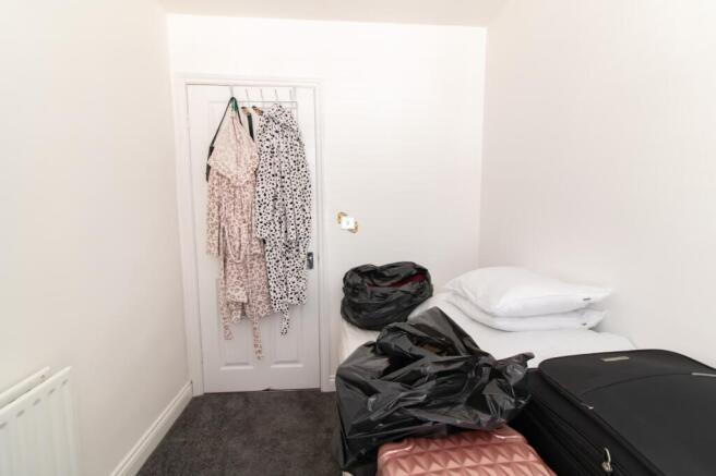 3 bed Terraced for sale Image 11