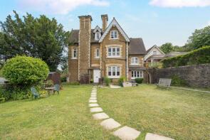 Flat 5, Frith Hill House, Upper Manor Road, Farncombe, Godalming GU7 2HY