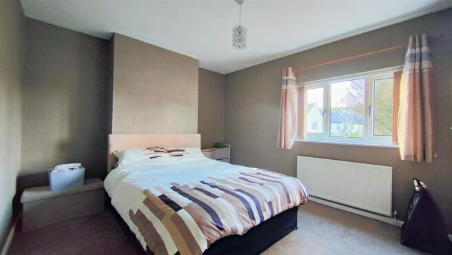 bed 1.jpg