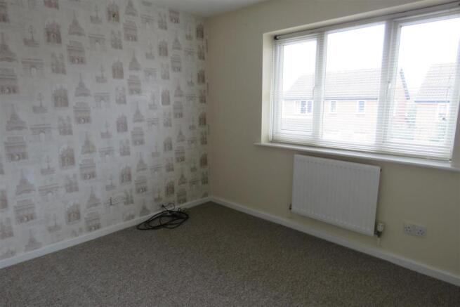 Bedroom 2.JPG