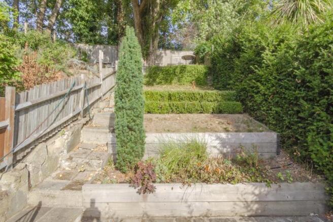 Garden b