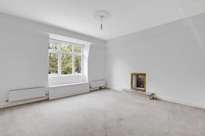 04-2986JHPropWorld - 18 Fountain Court - 11.jpg