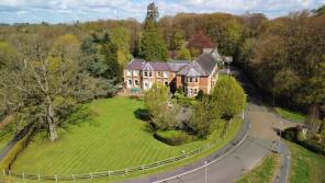 10, St Johns Manor House, De Havilland Drive, High Wycombe HP15 7FW
