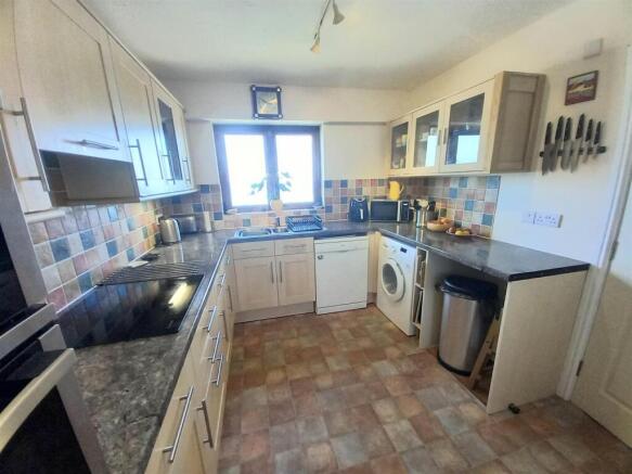 17 OP Kitchen.jpg
