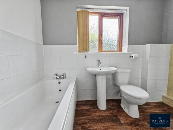 2 bed Detached Bungalow for sale Image 9