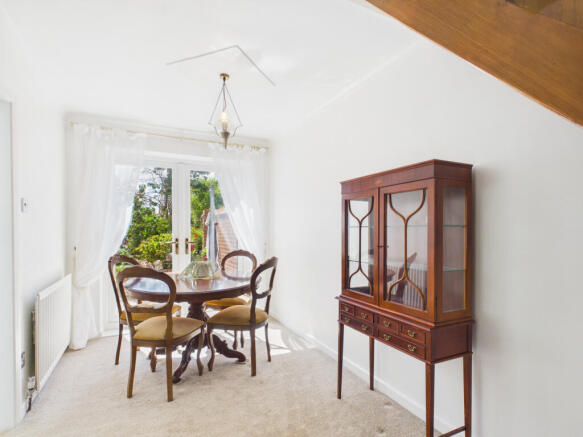 4 bed Semi-Detached for sale Image 6