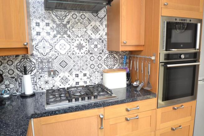 3 bed Detached for sale Image 8