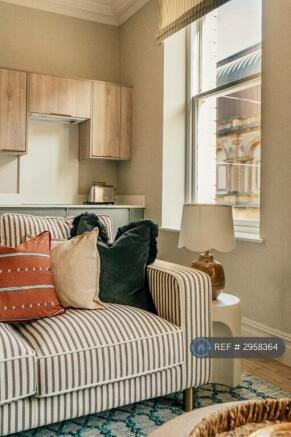 1 bed Flat to rent Image 5
