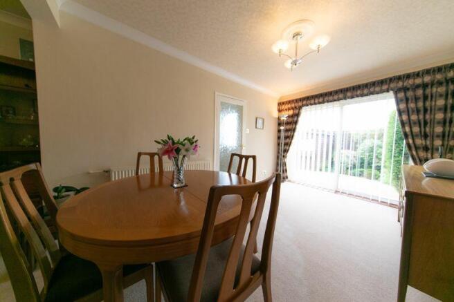 Rear living and dining space