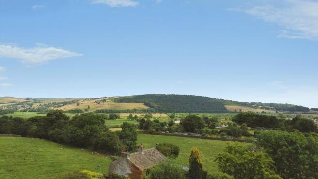 3 bed Terraced for sale Image 6
