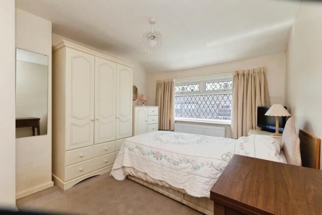 3 bed Semi-Detached for sale Image 12