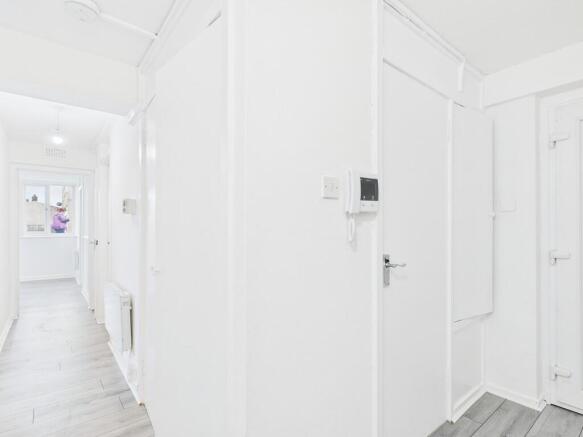 CAM05526G0-PR0063...