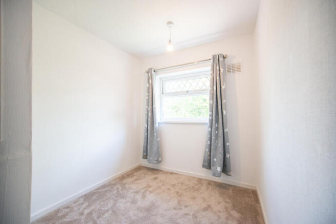3 bed End of Terrace to rent Image 8