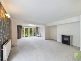 79, Frimley Grove Gardens, Frimley, Camberley GU16 7JY