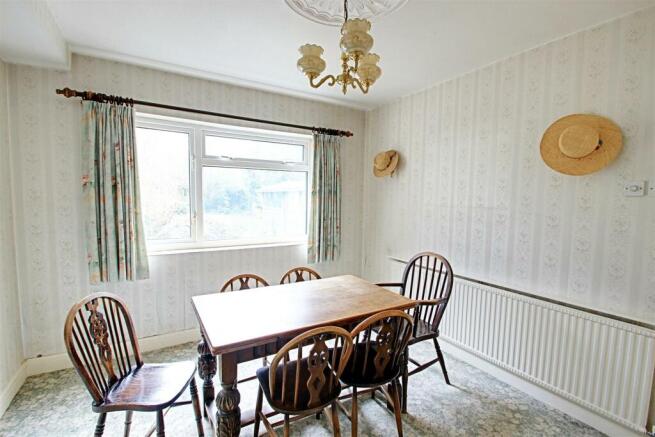 Dining Room 1.jpg