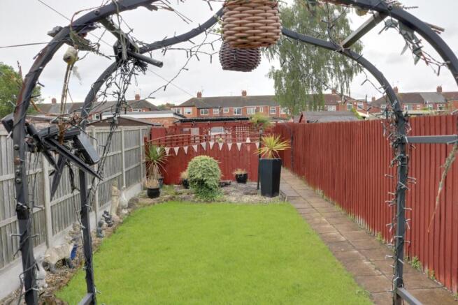 2 bed Terraced for sale Image 6