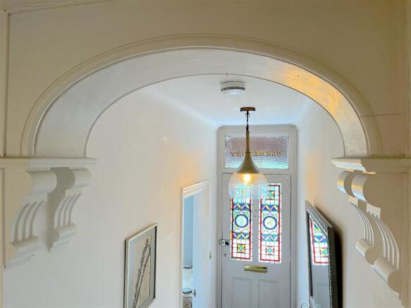 Entrance Hall (2).jpeg