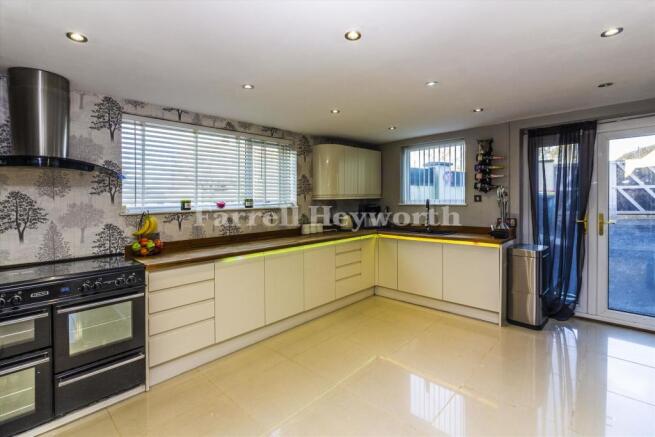 Kitchen image 2