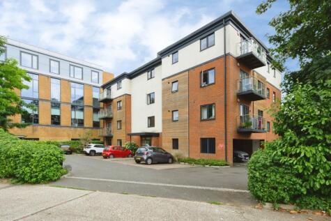 Nash Gardens, Redhill, Surrey, RH1