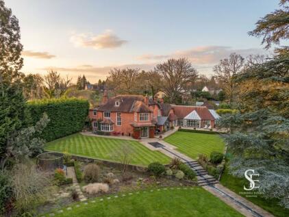 Fleet Hill, Finchampstead, RG40