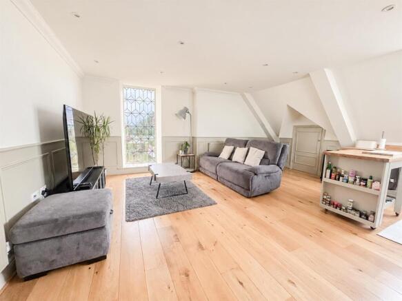 Wickham Avenue, Bexhill, TN39 3FR photo 2