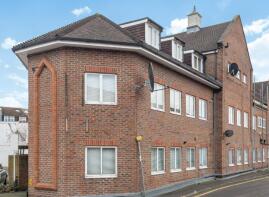 5, Chancery House, Tolworth Close, Tolworth KT6 7EW